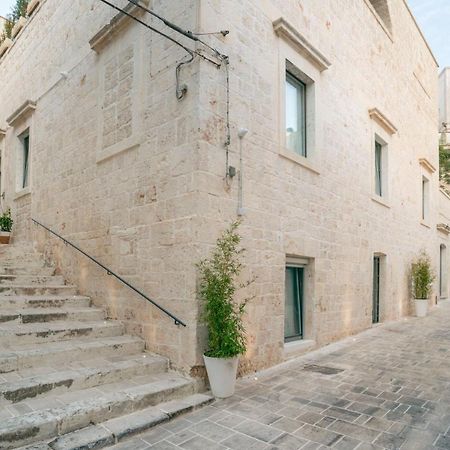 Palazzo Vico Bianco Raro Villas Homes Collection Ostuni Bagian luar foto