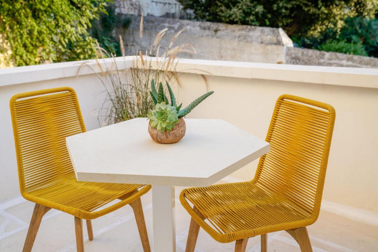 Palazzo Vico Bianco Raro Villas Homes Collection Ostuni Bagian luar foto